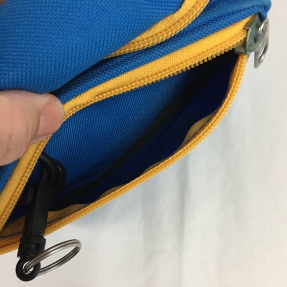 Everest Fanny Pack Travel Waist Bag - Picture 3 of 10